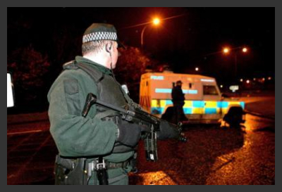 Un'autobomba riaccende la paura in Ulster