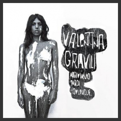 "Arriviamo tardi ovunque", il nuovo album di Valentina Gravili
